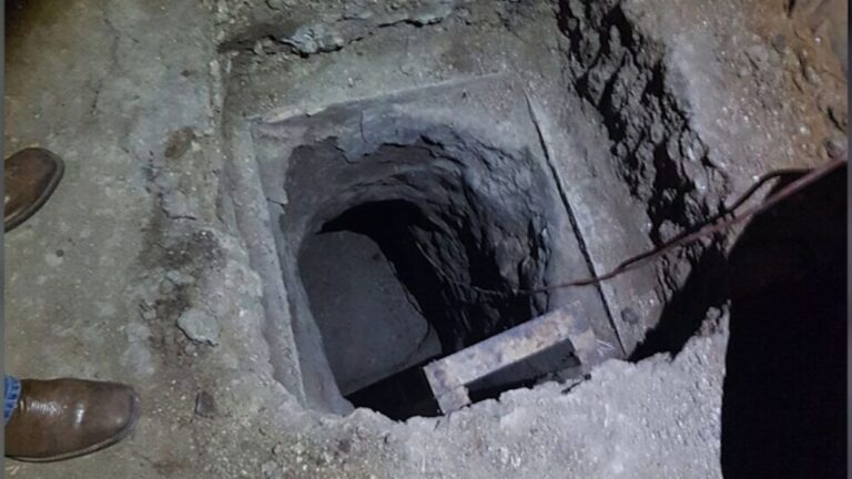 5 big tunnels were found in Rajasthan's biggest session court jail! A shake-up in the police system