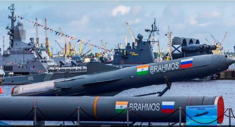 surface-to-surface-brahmos-supersonic-cruise-missile-successfully-tested-by-indian-army