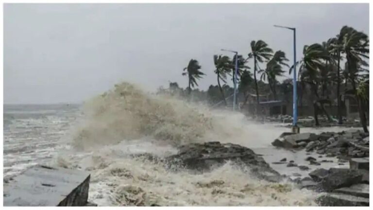 Cyclone 'Mandus' will hit the coast today midnight, warning of heavy rains issued