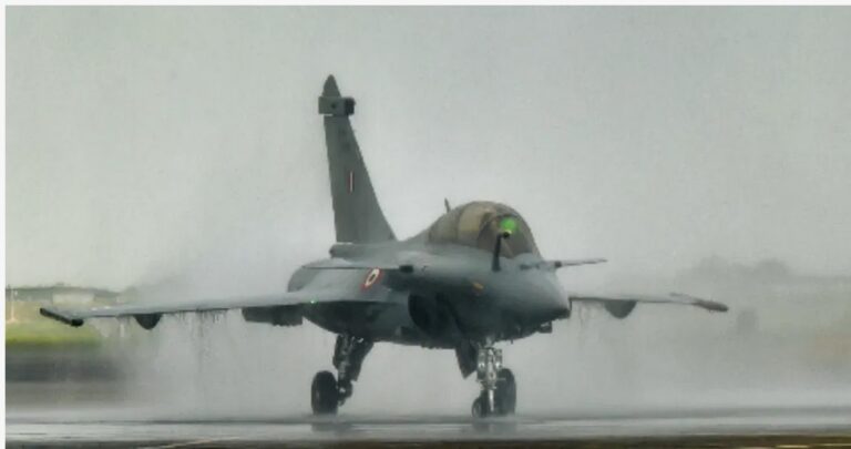 country-receives-last-36th-aircraft-of-rafale-fleet-from-france-reaches-india-after-mid-air-refueling-in-uae