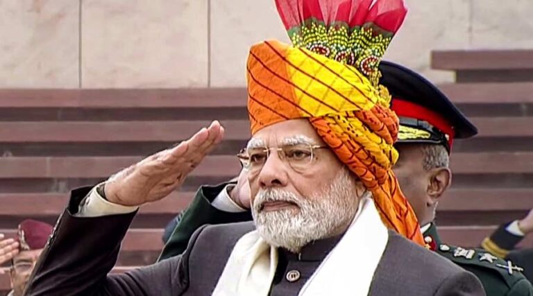 pms-turban-made-a-comeback-on-republic-day-inspired-by-the-festival-of-vasant-panchami